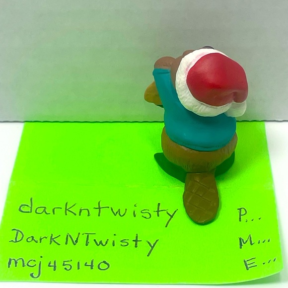 BNWT Vintage 1995 Hallmark Merry Miniature Toyshop Beaver - Picture 2 of 15